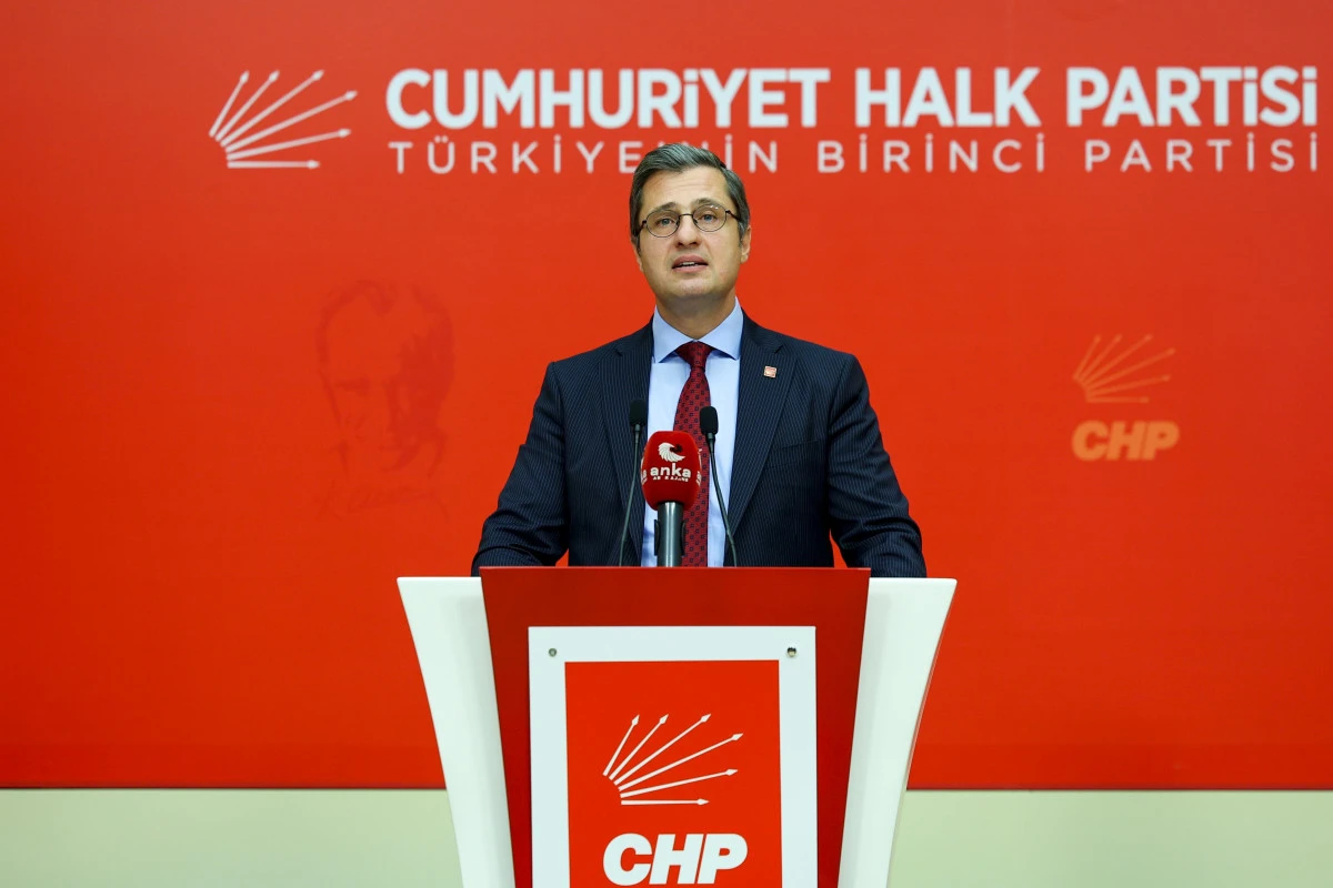 CHP İzmir Milletvekili  Deniz Yücel partisinin MYK gündemini açıkladı