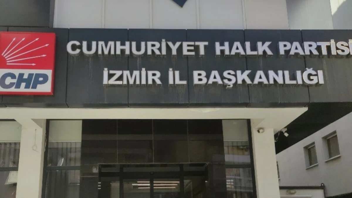 CHP İzmir'den Genel Başkan Özel'e Ziyaret