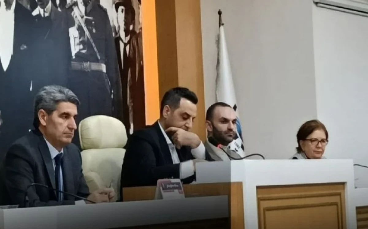 &Ccedil;iğli Belediyesi&rsquo;ne kooperatif şikayeti sonrası m&uuml;fettiş g&ouml;revlendirildi