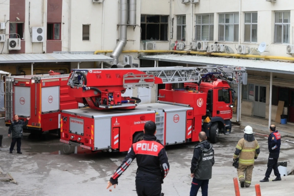 Çiğli Eğitim ve Araştırma Hastanesi'nde Yangın Paniği
