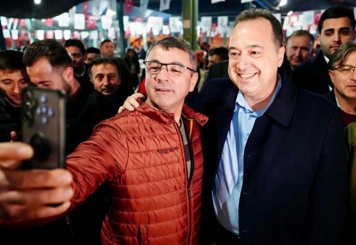 Demirci&rsquo;de iftar sofrası birlik ve bereketi buluşturdu