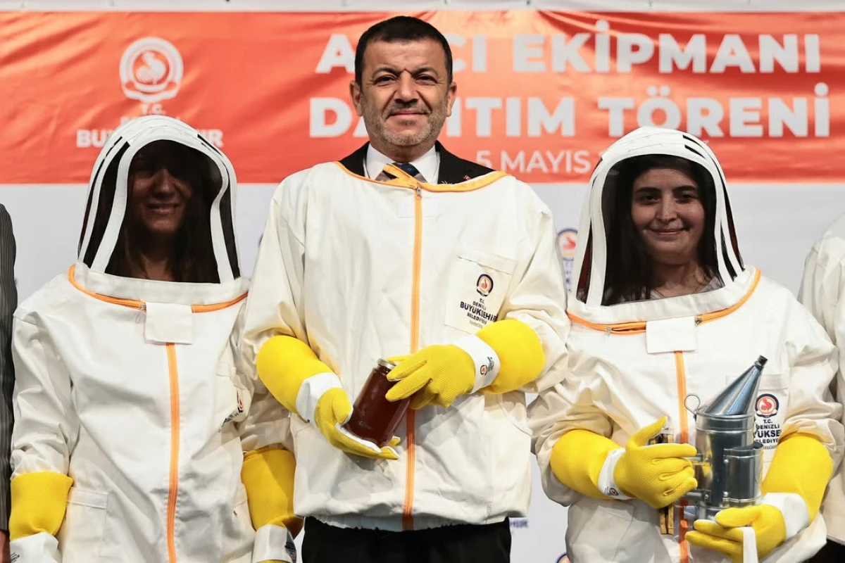 Denizli Büyükşehir’den Arıcılığa Altın Dokunuş