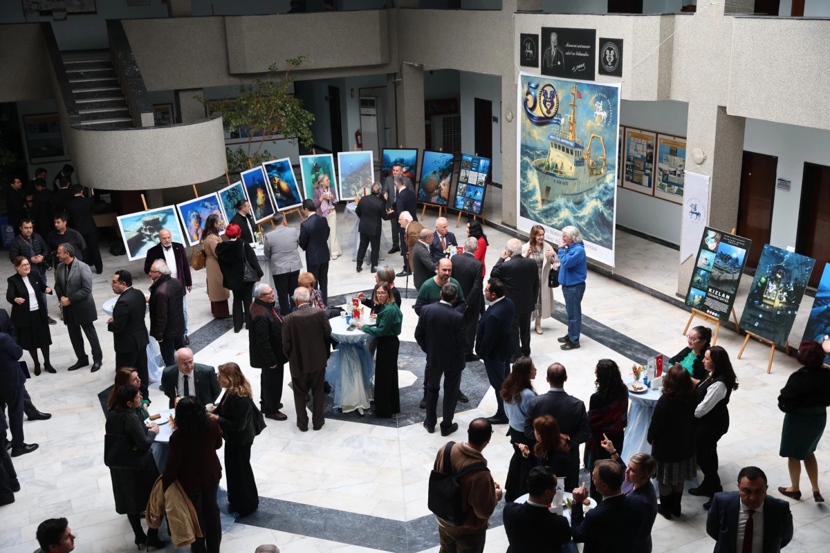 DE&Uuml; Deniz Bilimleri Enstit&uuml;s&uuml; 50 yılını kutladı