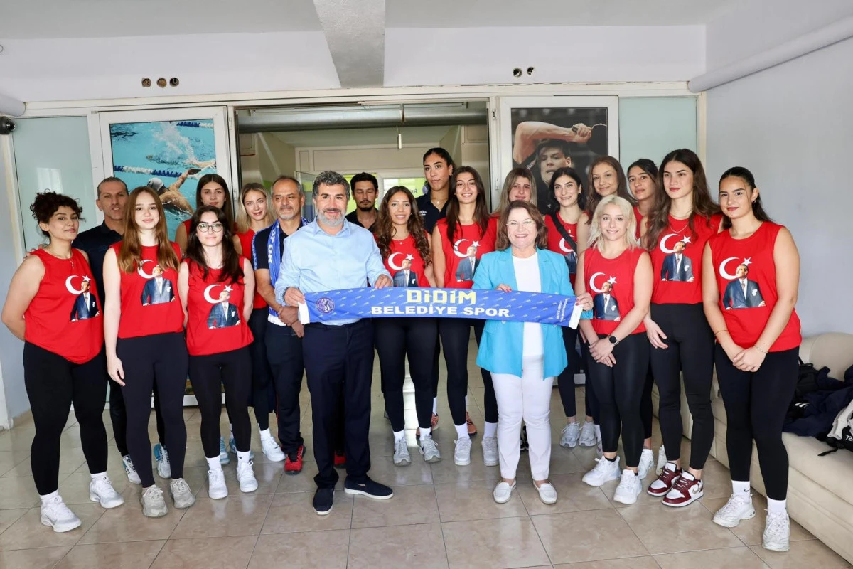 Didim Belediyesi’nden kadın voleyboluna destek
