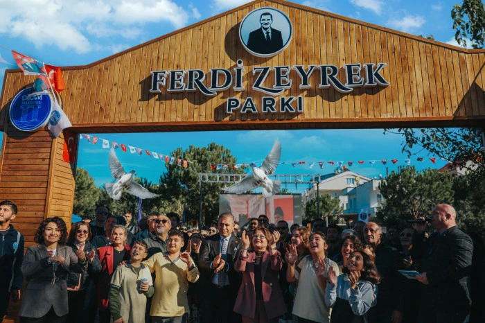Didim’de Ferdi Zeyrek’in Adını Yaşatan Park Hizmete Açıldı