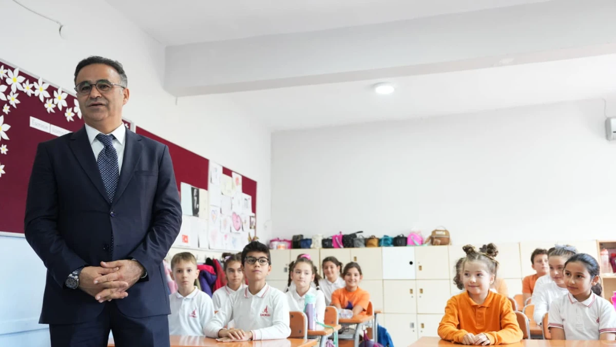 Dr. Ömer Yahşi, 24 Kasım’da Ankara İlkokulu’nu ziyaret etti