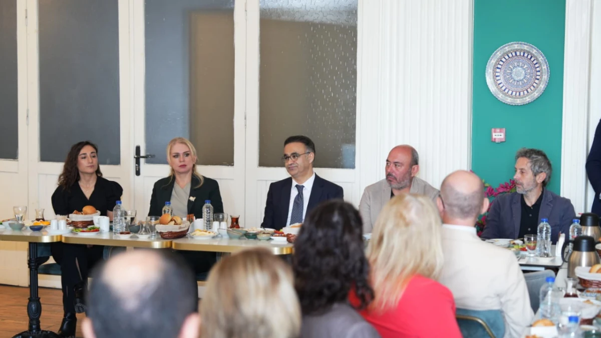 Dr. Yahşi: Öğretmenlik kıyaslamayacak yücelikte bir meslektir 