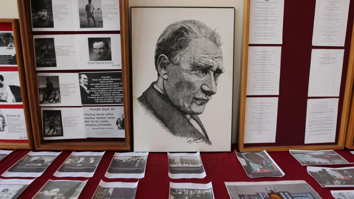 Ege Üniversitesi’nde “Atatürk’ü Anma” Köşesi Öğrencilerle Buluştu