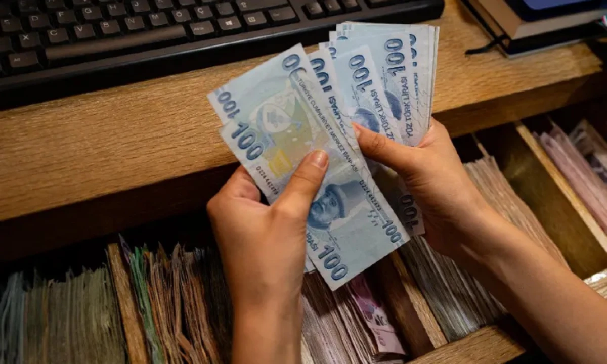 Emekli maaşı farkı &ouml;demesi: SGK &ouml;deme tarihini a&ccedil;ıkladı