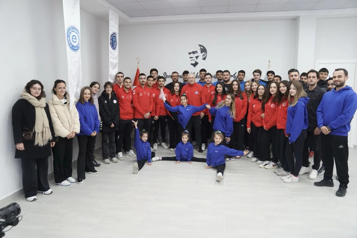 EÜ Gençlik ve Spor Kulübü, yıldız sporcular yetiştiriyor