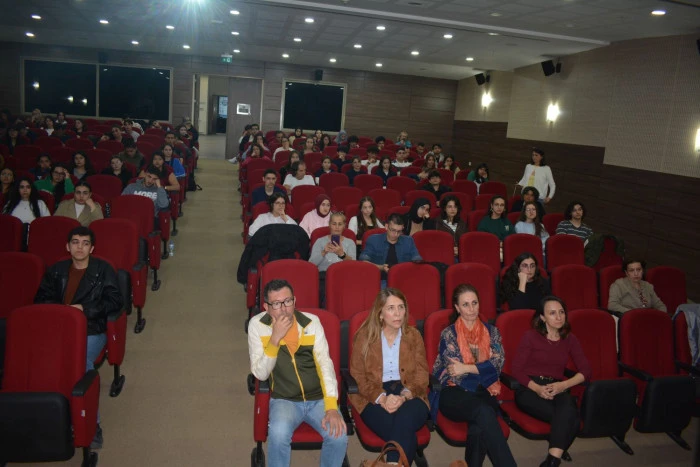 EÜ’de Kadına Yönelik Şiddet Paneline Yoğun İlgi