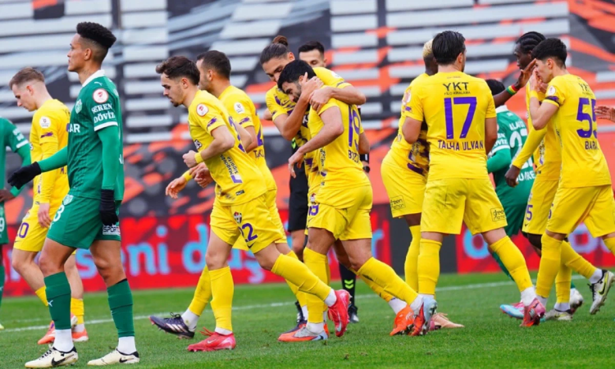 Ey&uuml;pspor grupta umut tazeledi