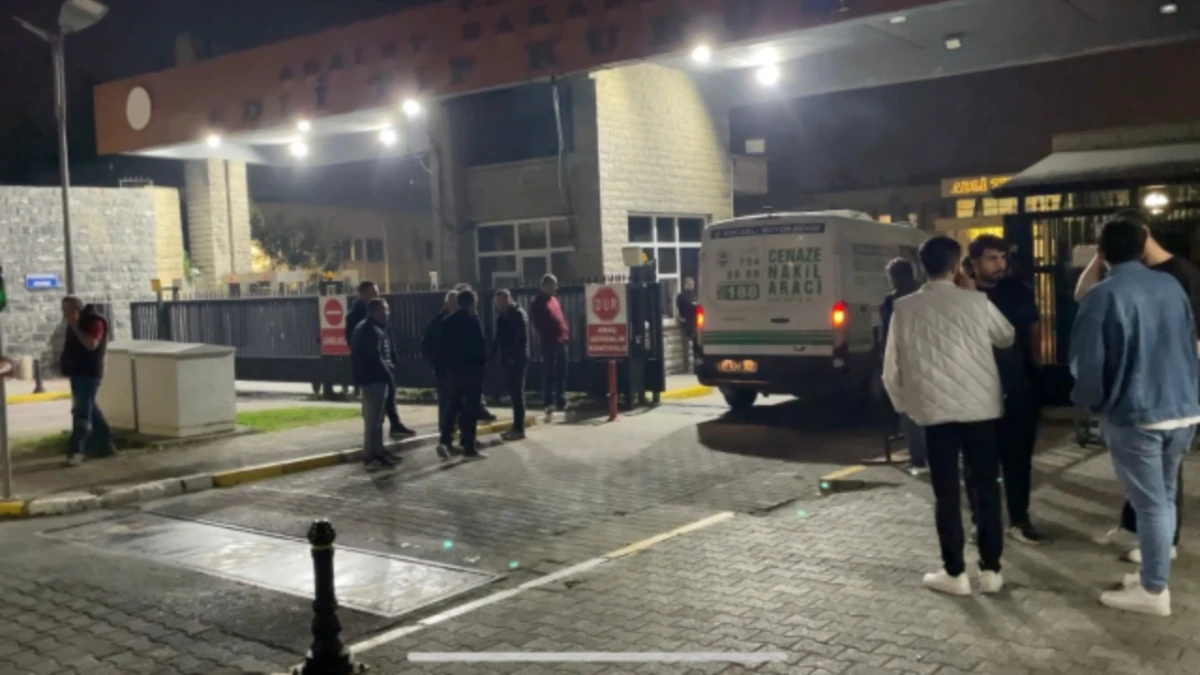 Fabrika yangınında hayatını kaybedenlerin cenazeleri Adli Tıp Kurumu’ndan alındı