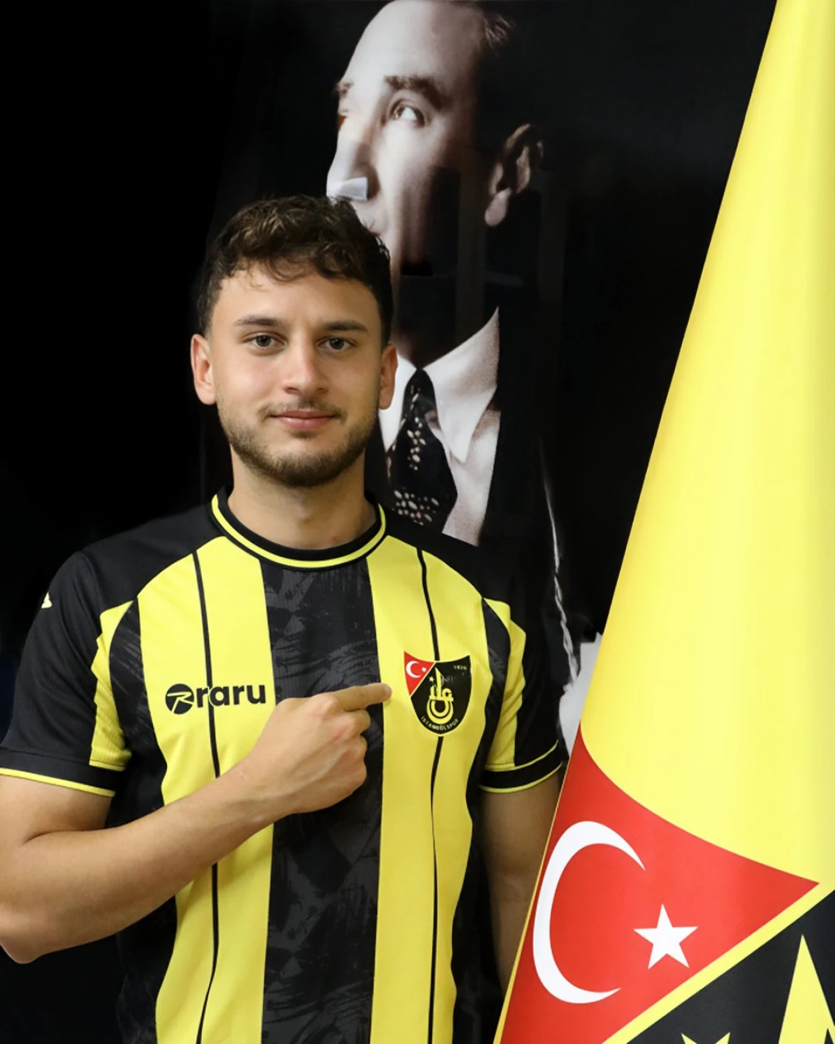 Fahri Kerem Ay İstanbulspor’a İmza Attı