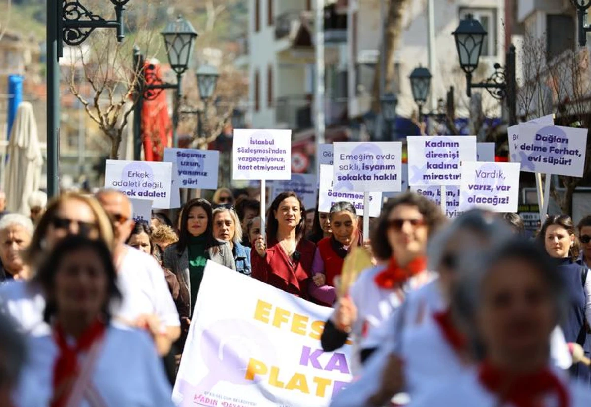 Filiz Ceritoğlu Sengel: G&uuml;&ccedil;l&uuml; kadın kadına sahip &ccedil;ıkan kadındır