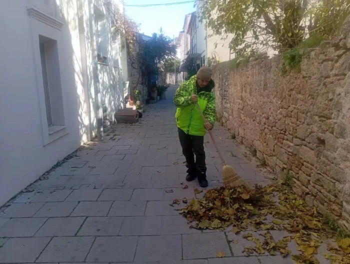Fo&ccedil;a&rsquo;da altyapı ve &ccedil;evre d&uuml;zenlemesi aynı anda s&uuml;r&uuml;yor