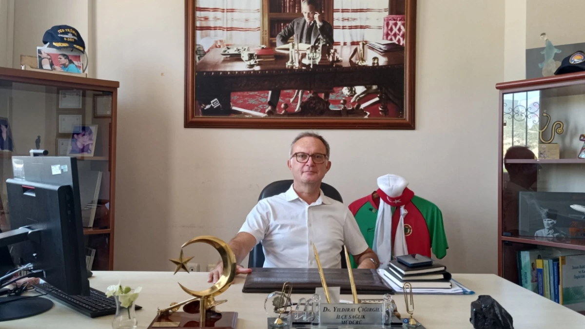 Foça’nın Yeni Sağlık Müdürü Yıldıray Çığırgil Göreve Başladı