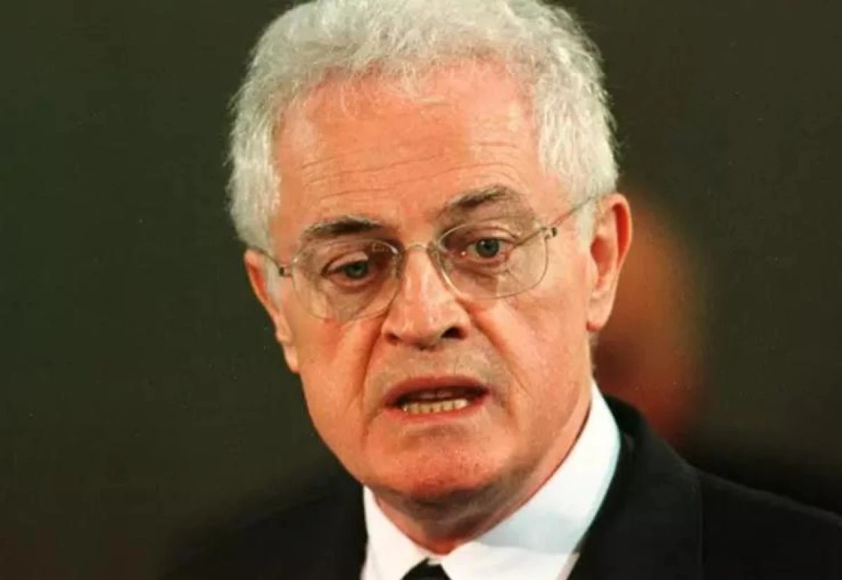 Fransa'nın eski başbakanı Lionel Jospin hayatını kaybetti