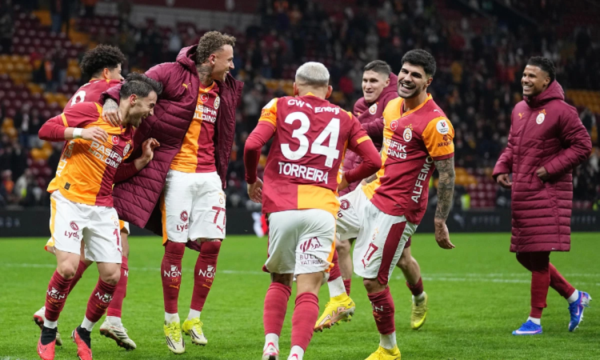 Galatasaray evinde farklı kazandı