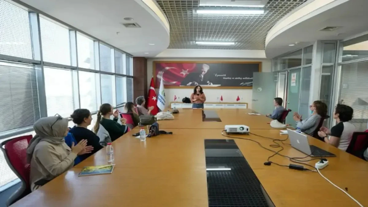 Gaziemir Belediyesi’nden İşaret Dİli Kursu