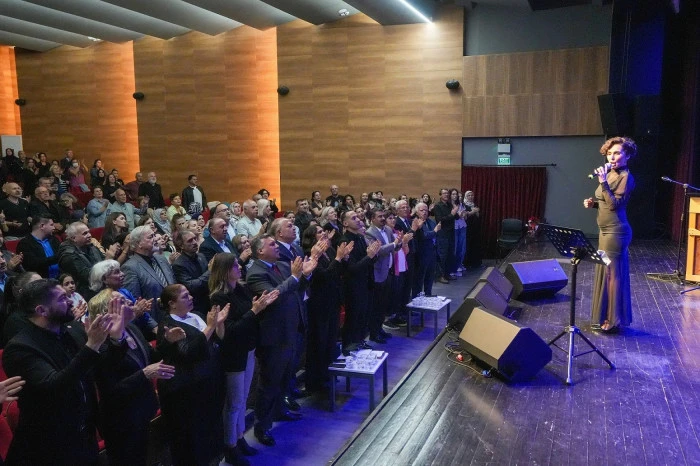 Gaziemir’de Ata', Sevdiği Şarkılarla Anıldı