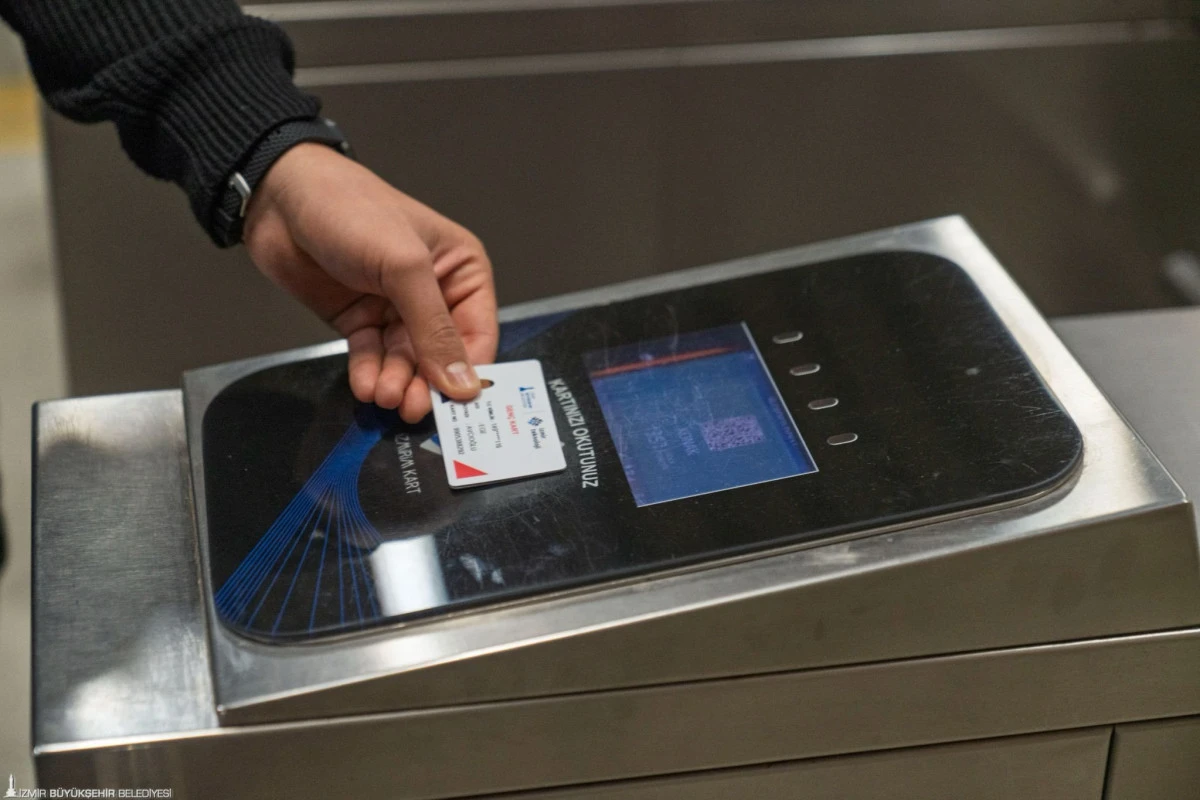 Genç İzmirim Kart dönemi başladı