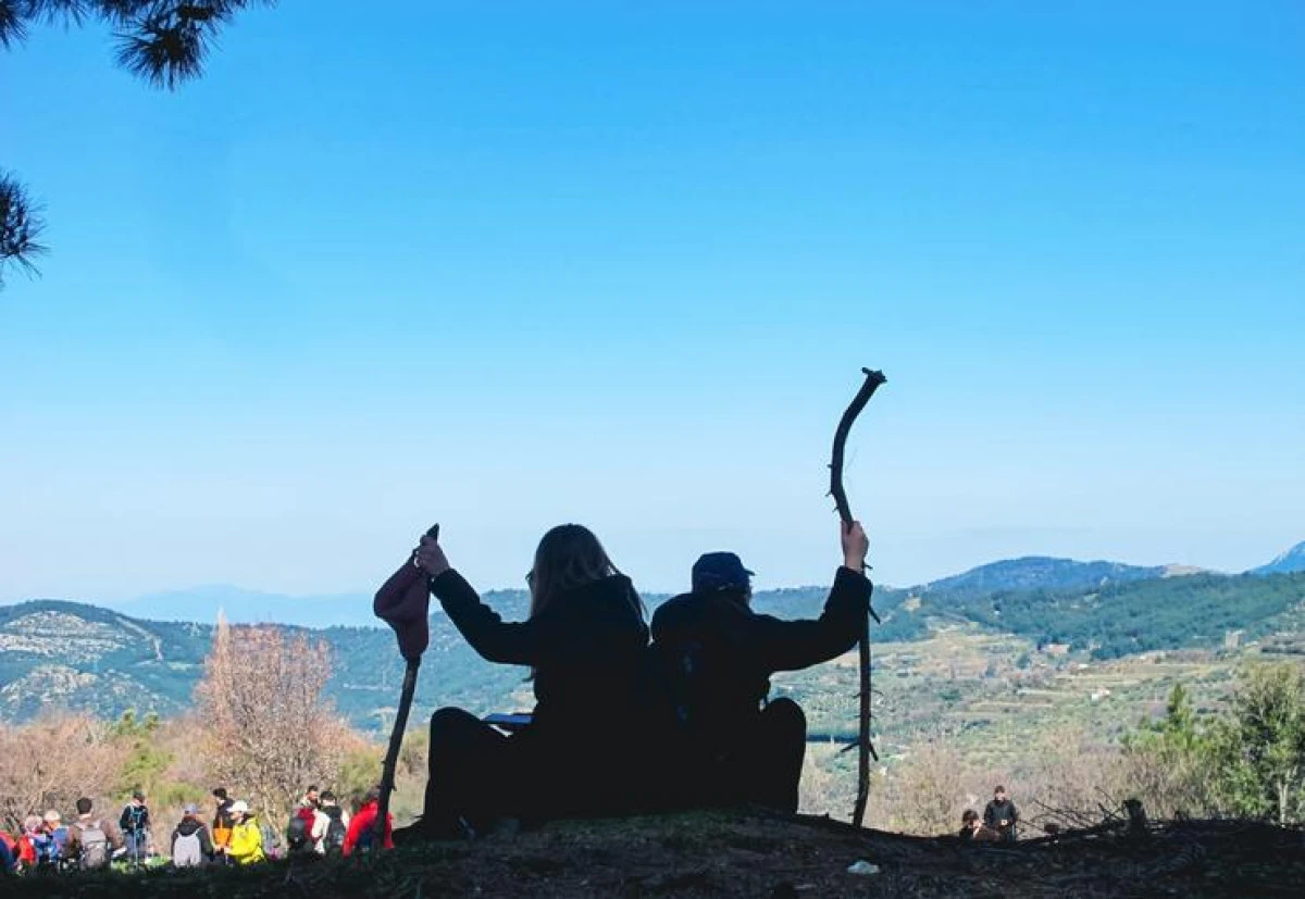 Gen&ccedil;ler Efes Mimas Yolu&rsquo;nda doğa etkinliğinde buluştu