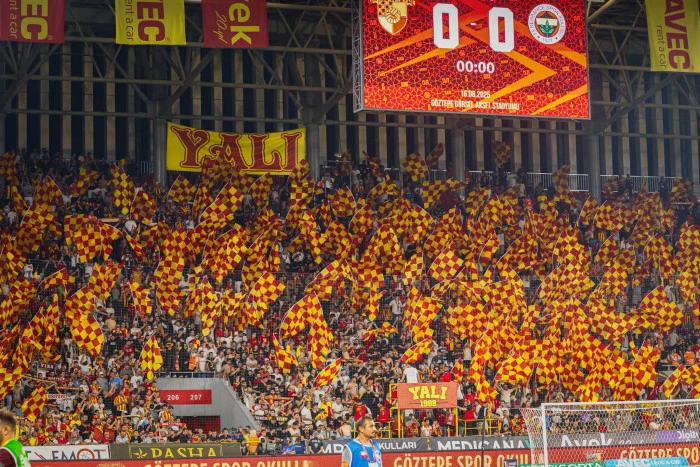 Göztepe, ilk iç saha maçında taraftarını sevindirdi