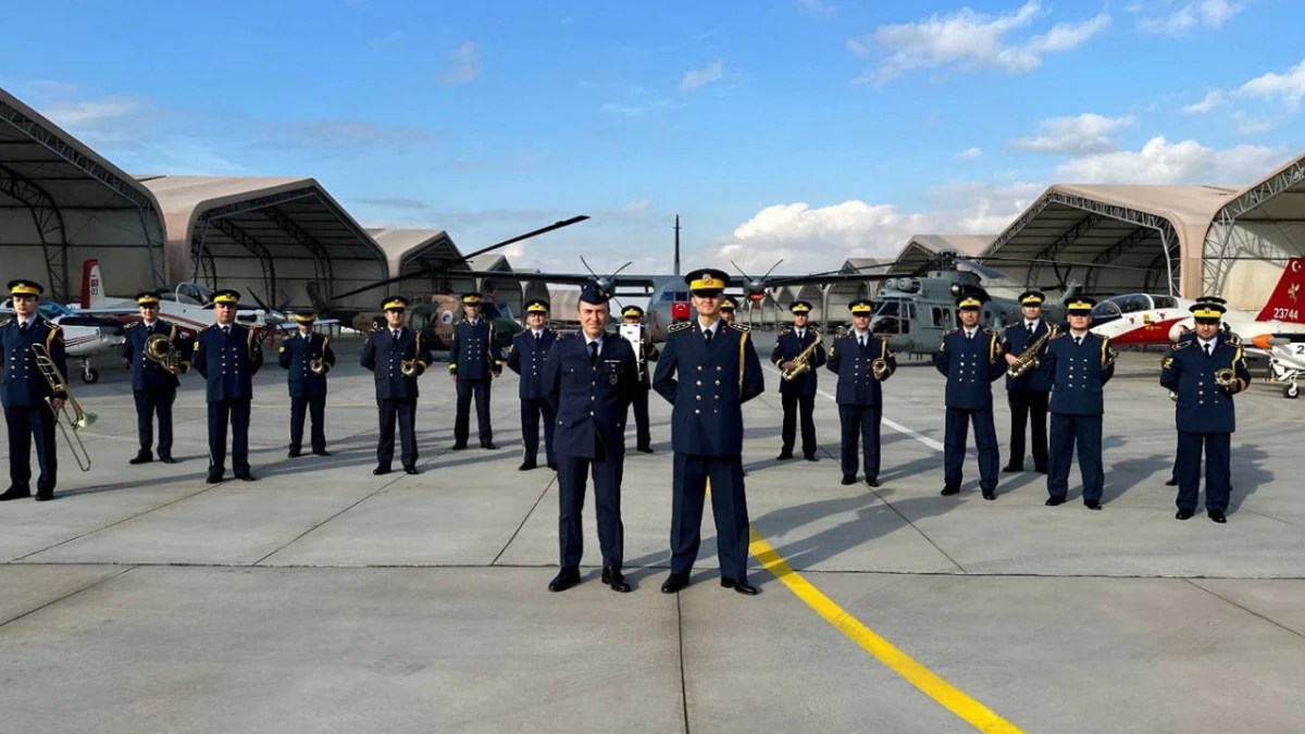 Hava Eğitim Komutanlığı'ndan Cumhuriyet Bayramı Konseri