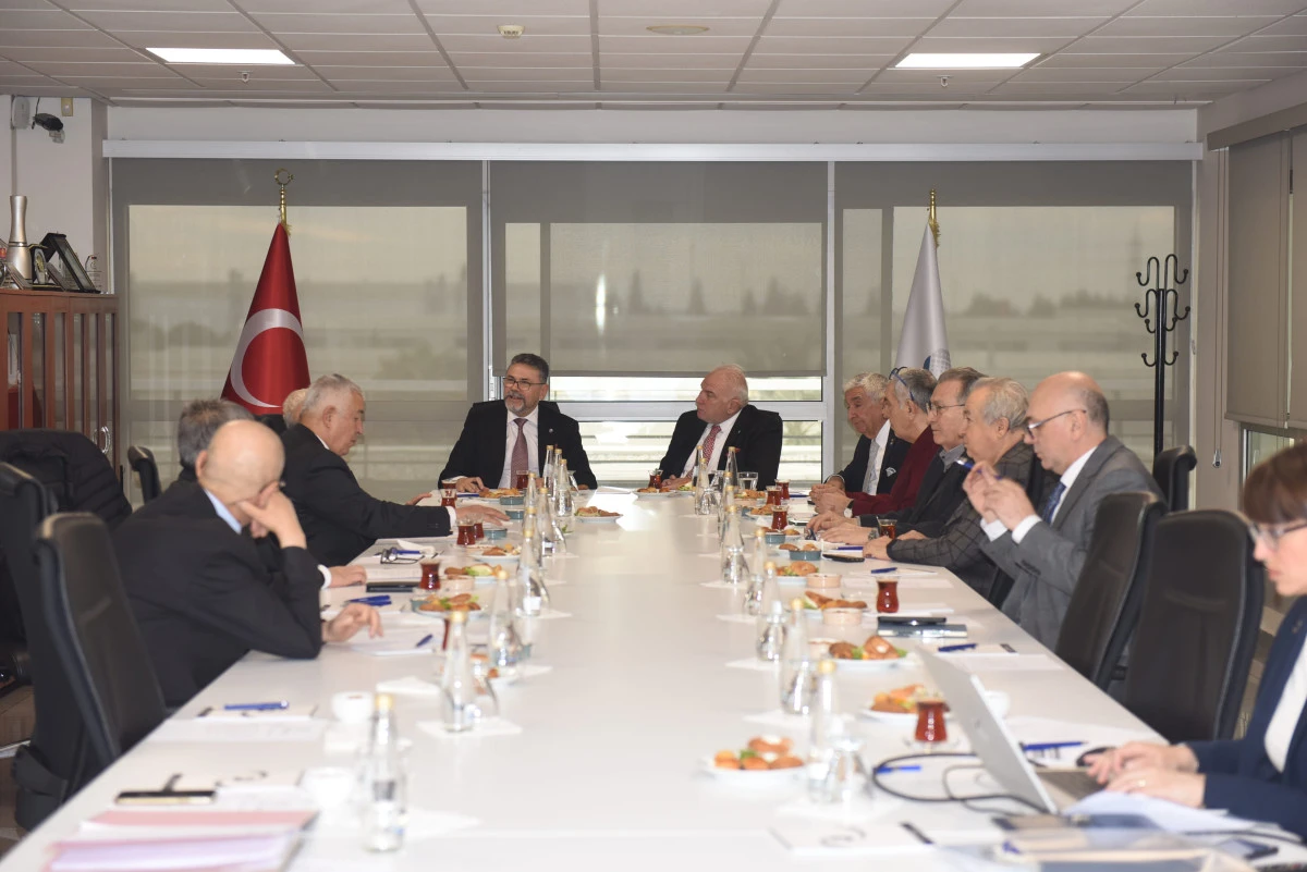 İAOSB Kurulu: Sanayi ve ekonomi riskleri b&uuml;y&uuml;yor