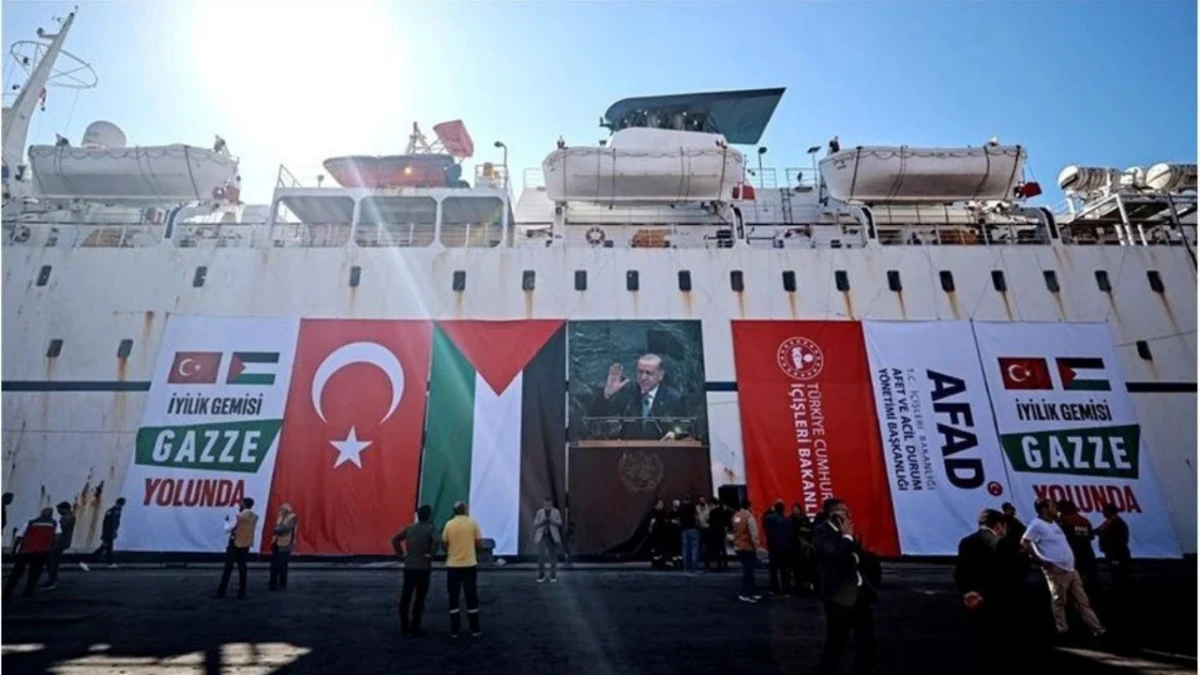 İyilik Gemisi Gazze’ye Uğurlandı