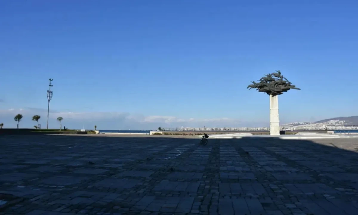 İzmir 1 Ocak&rsquo;ta Issız Kent&rsquo;e D&ouml;n&uuml;şt&uuml;