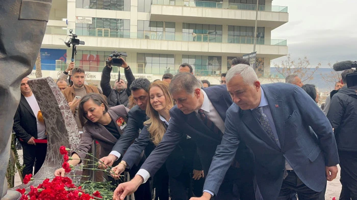 İzmir Adliyesi&rsquo;nde Şehit Fethi Sekin ve Musa Can anısına anlamlı t&ouml;ren