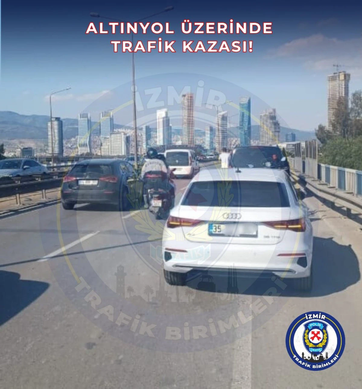 İzmir Altınyol Üzerinde Trafik Kazası! 