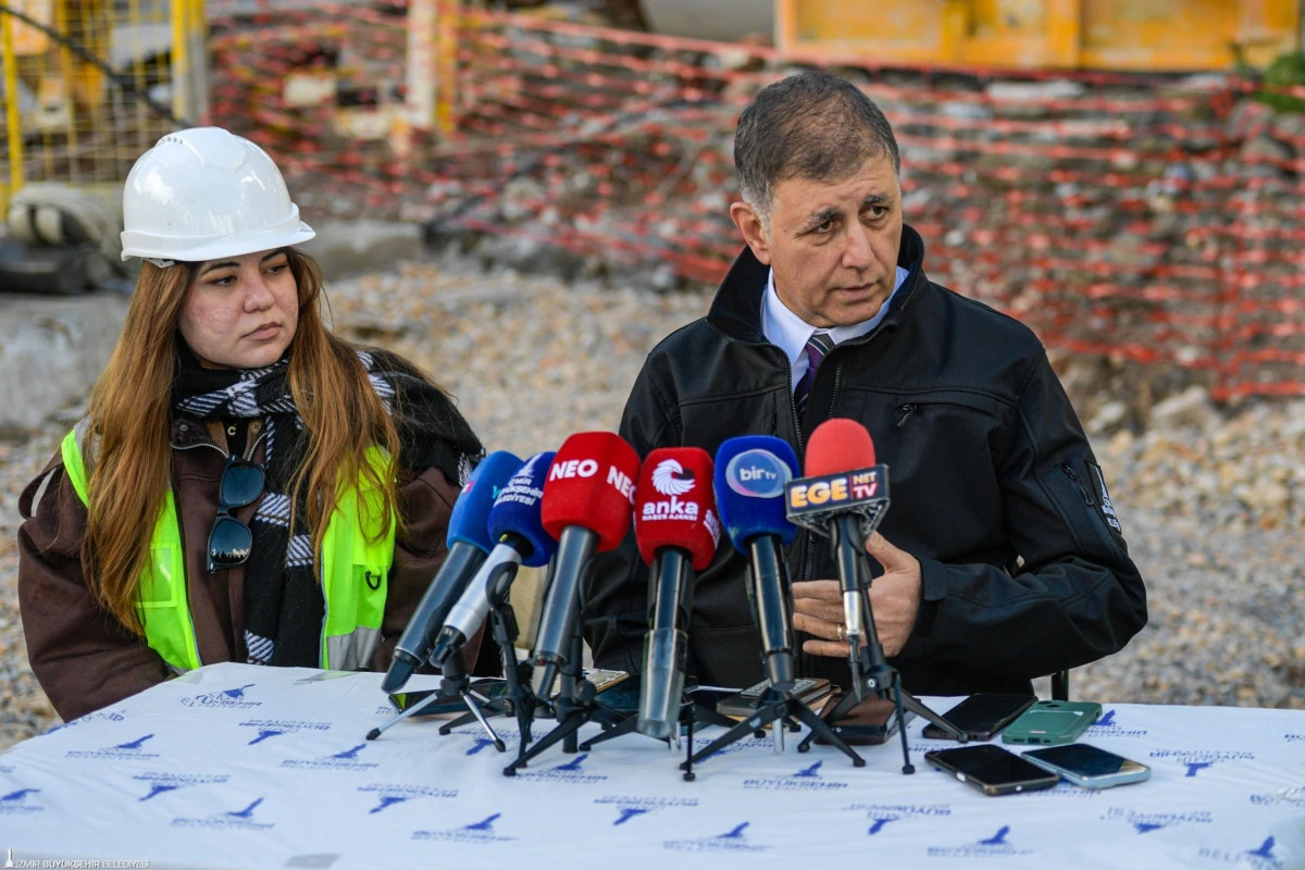 İzmir altyapısı ve kentsel d&ouml;n&uuml;ş&uuml;m projeleri hız bekliyor