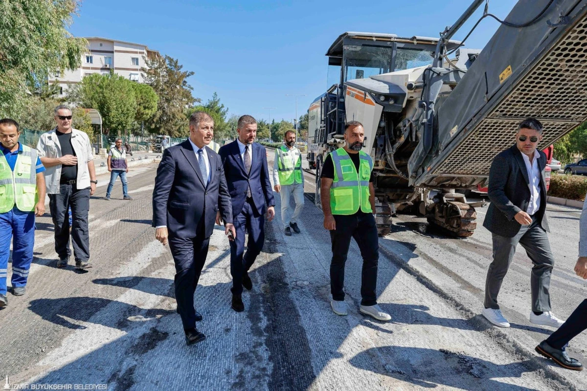 İzmir Büyükşehir Belediyesi yol çalışmalarını hızlandırdı