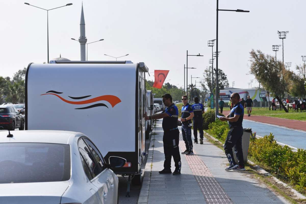 İzmir Büyükşehir Belediyesi'nden karavan işgaline önlem