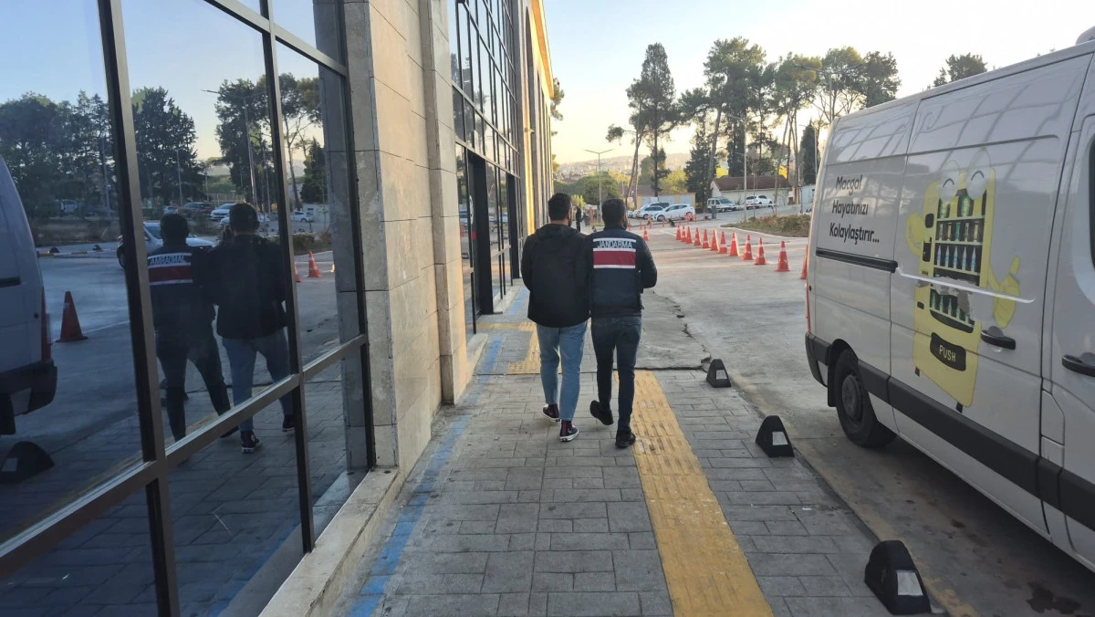İzmir Cumhuriyet Başsavcılığı Koordineli Operasyon Düzenledi