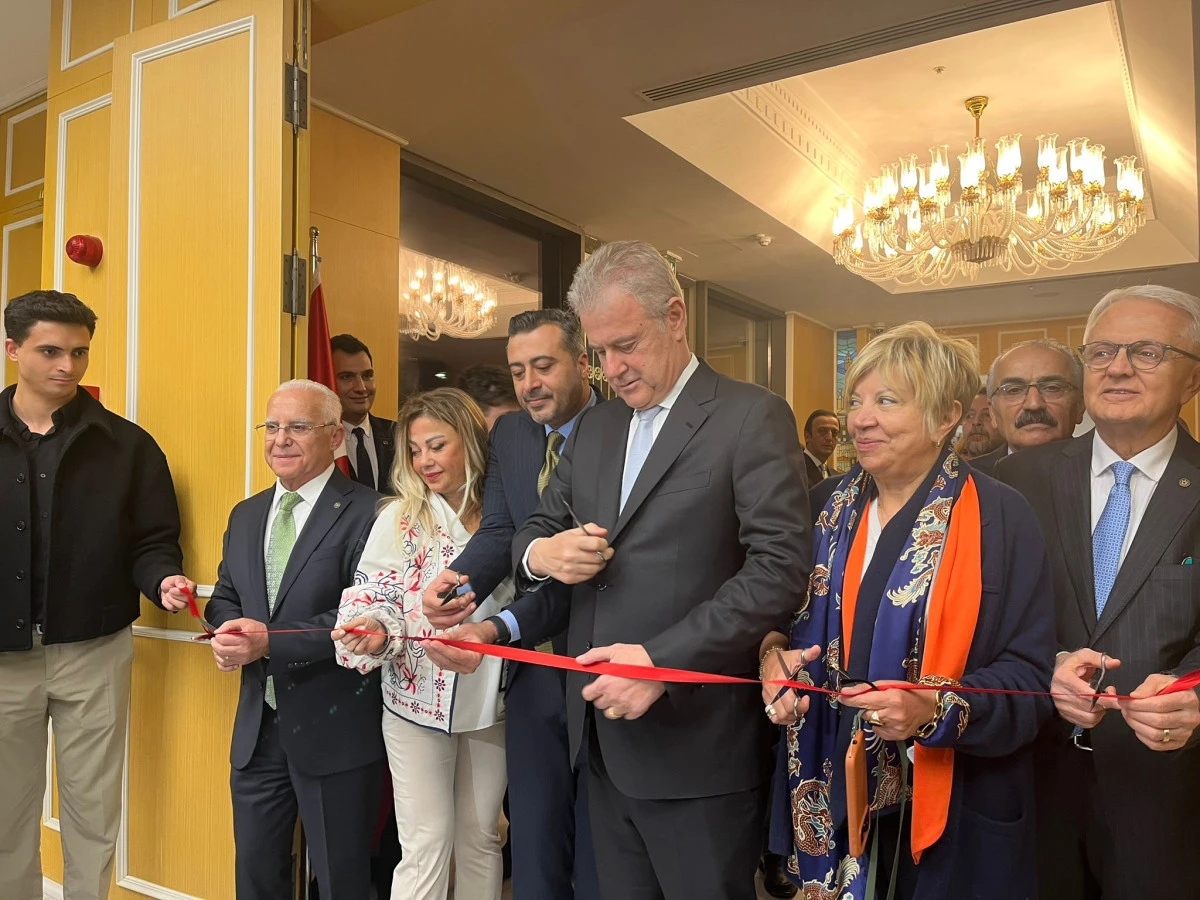 İzmir Dijital Arşiv fotoğraf sergisi açıldı