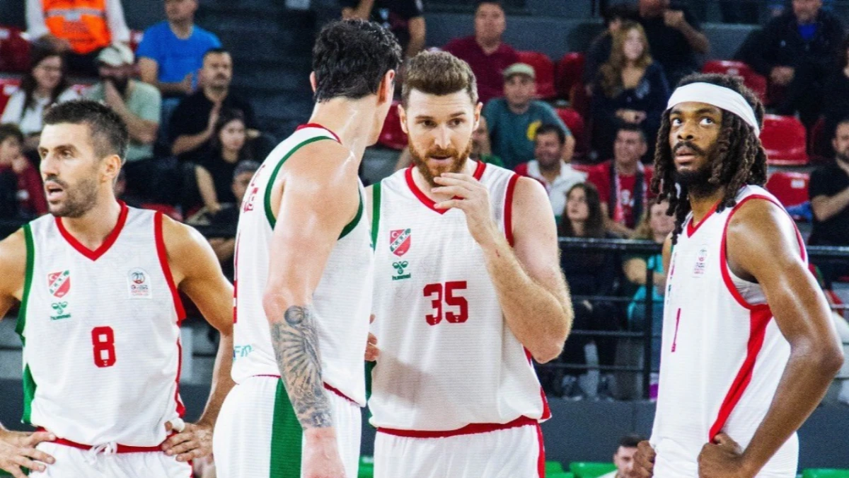 İzmir ekibi Karşıyaka’da kötü gidişat sürüyor