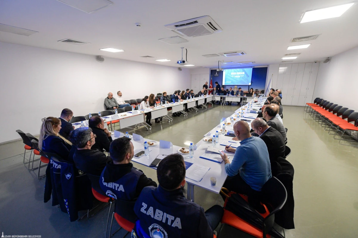 İzmir esnafı i&ccedil;in ortak akıl masası kuruluyor