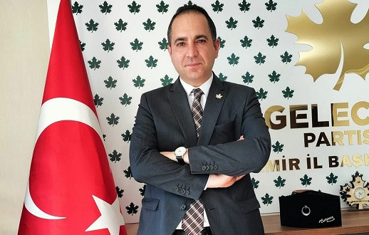 İzmir İl Başkanı Onur Sivaslı Görevinden Ayrıldı