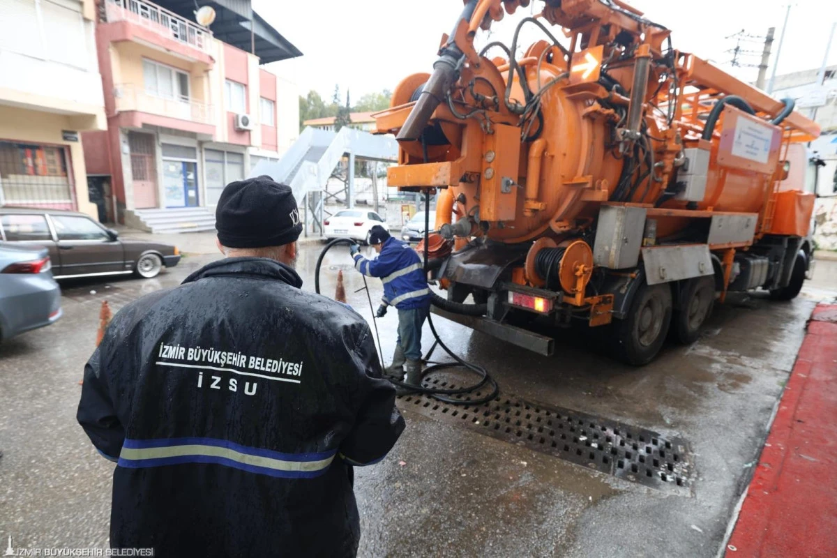 İzmir Kuvvetli Yağışa Karşı Teyakkuzda