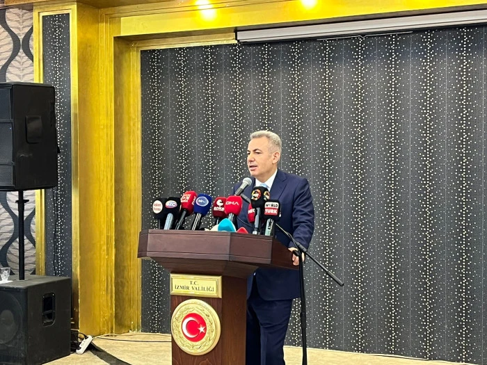 İzmir Valisi S&uuml;leyman Elban: Gazetecilik en ağır bedeli &ouml;deyen meslek