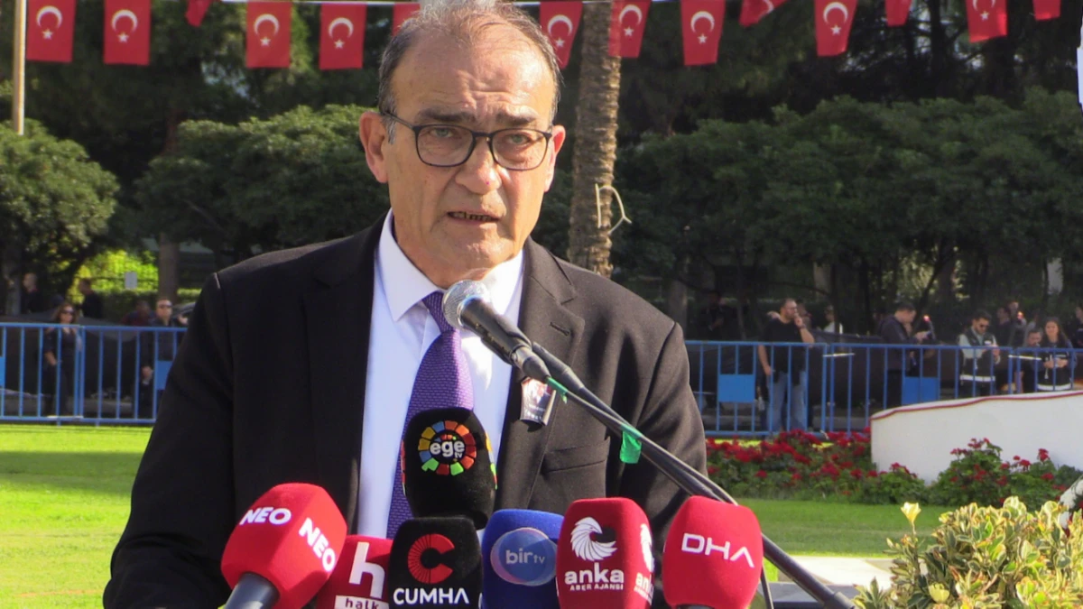 İzmir’de Binler Ata’ya Saygı İçin Yürüdü