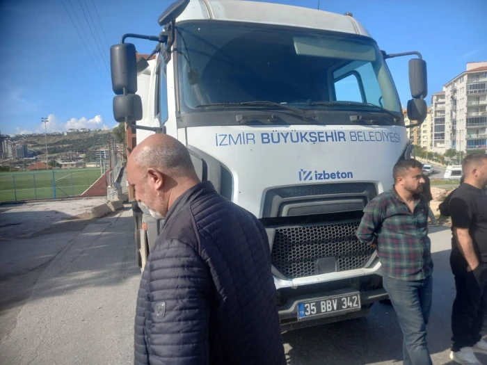 İzmir’de CHP’li Belediyeler arasında çöp krizi