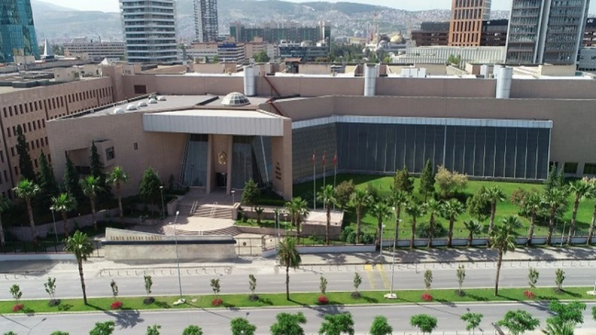 İzmir&rsquo;de &ccedil;ocuğa bı&ccedil;akla tehdit davasında tahliyeye savcılıktan itiraz