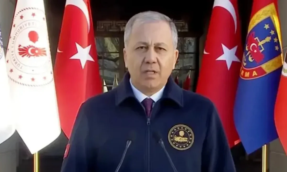 T&uuml;rkiye&rsquo;nin en kapsamlı narko operasyonu İzmir&rsquo;de