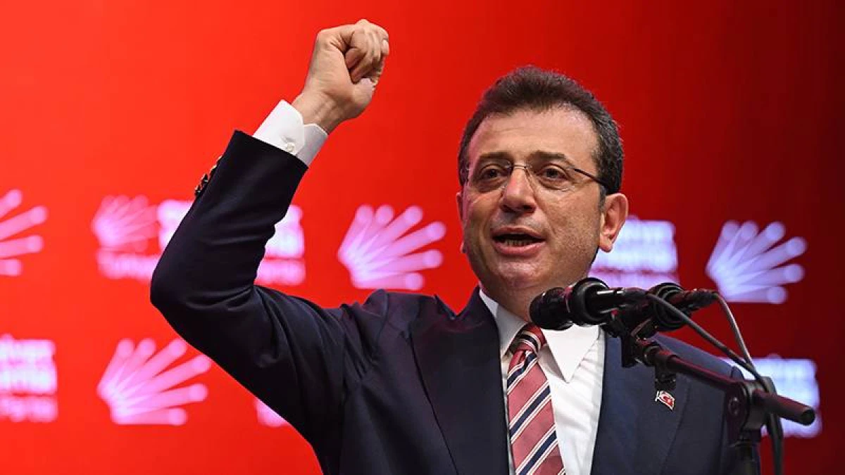 İzmir’de Ekrem İmamoğlu İçin İmza Kampanyasına Yoğun İlgi