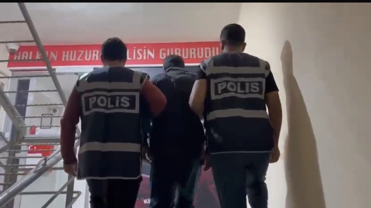 İzmir’de firari hükümlü tavuk kümesinde yakalandı